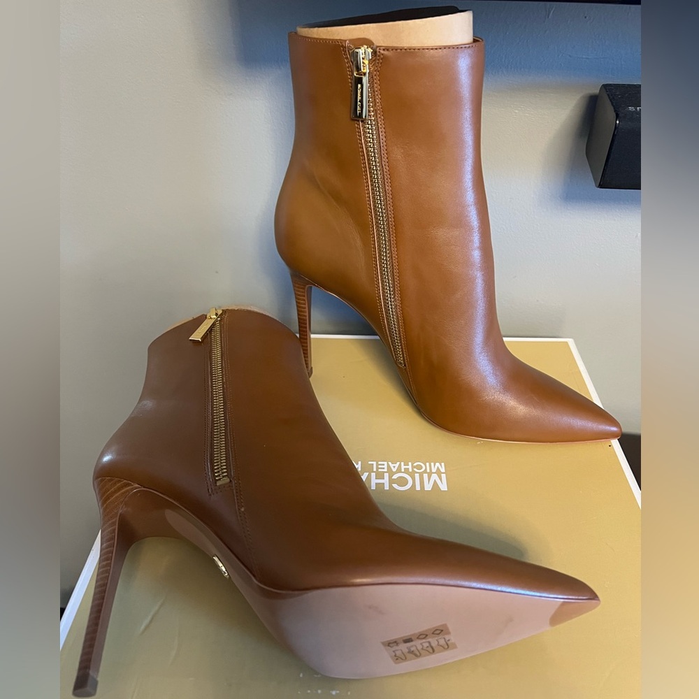 Michael Kors Keke Leather Luggage Boots